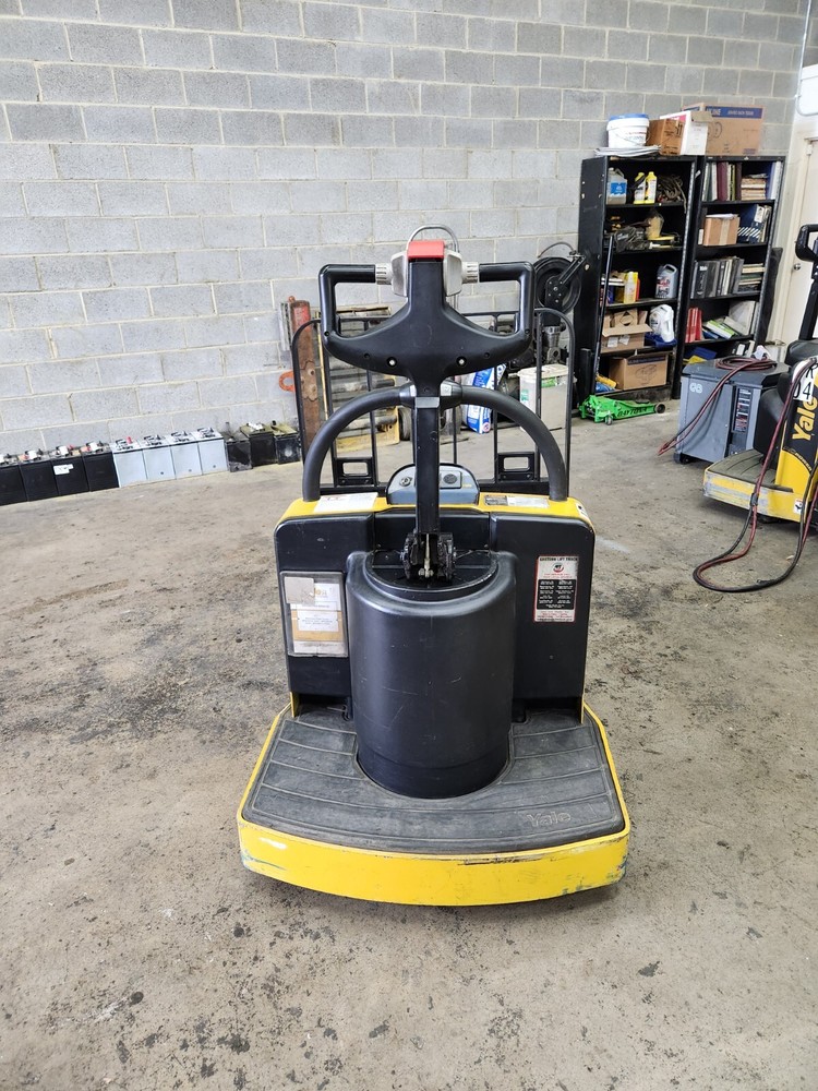 2014 Yale Pallet Jack