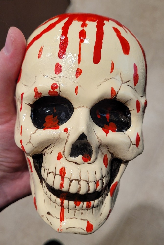 Bleeding Skull Statue Gurley Candle Ceramic Chalkware Halloween Bethany Lowe