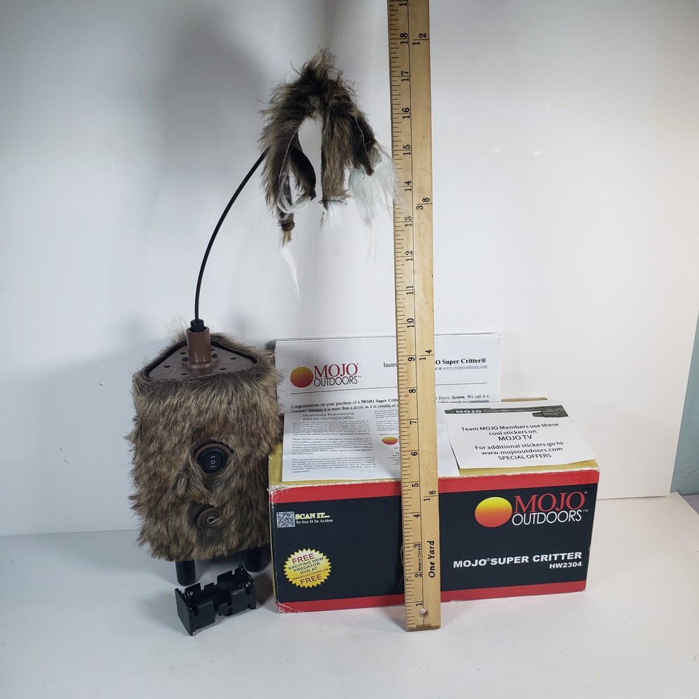 MOJO Outdoors Super Critter Predator Decoy System