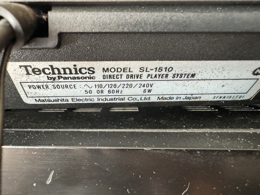 Vintage Technics SL-1510 Direct Drive Turntable WORKING