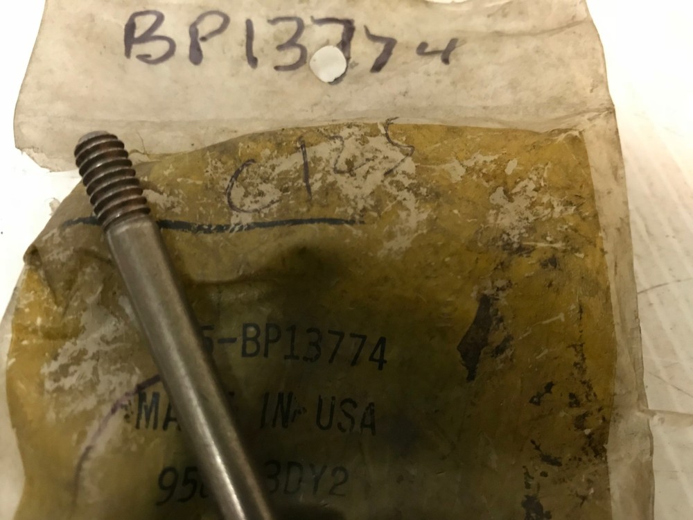 BP13774 GENUINE John Deere BOLT