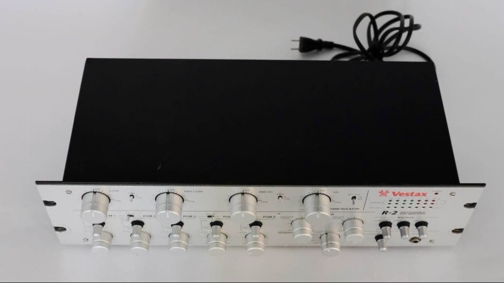 Vestax R-2 DJ Mixer