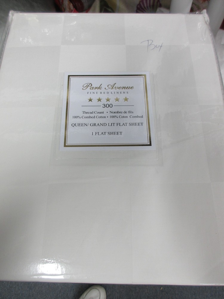 QUEEN FLAT sheet 100% COTTON 300 COUNT OFF WHITE EXTRA DEEP FLAT PARK AVENUE