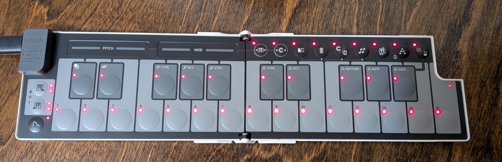 KORG nanoKEY Fold Foldable MIDI keyboard White - works!