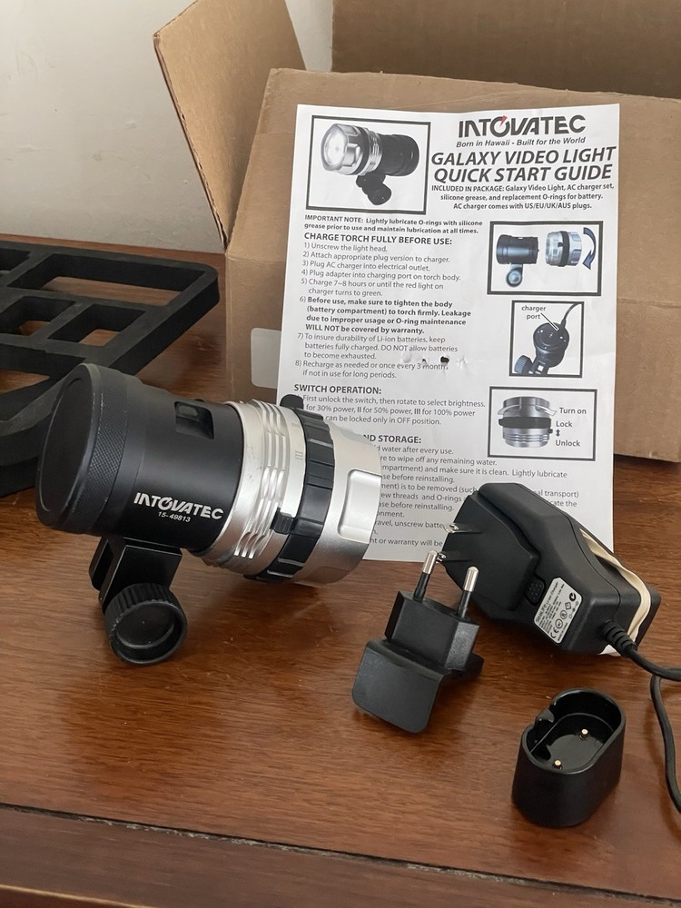 Intova Galaxy Waterproof Deep Divers Torch Lamp Light Video W- Box