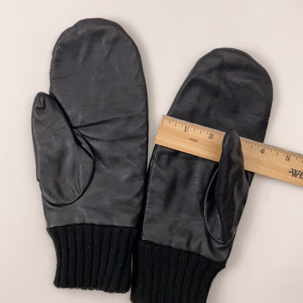 H&M Black Mitten With Heart Shape Stitching