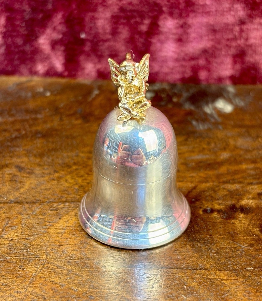 A Superb Hallmarked Silver With Gild Finial Pill Box. Birmingham.