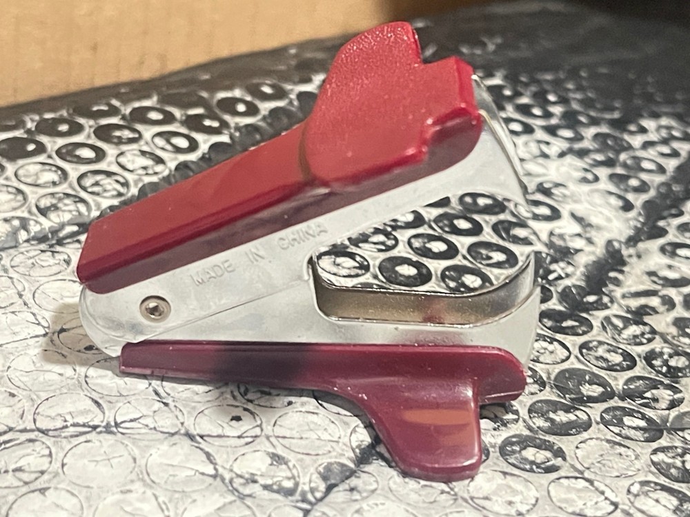 Staple Remover Plastic (M5,5C,K14)