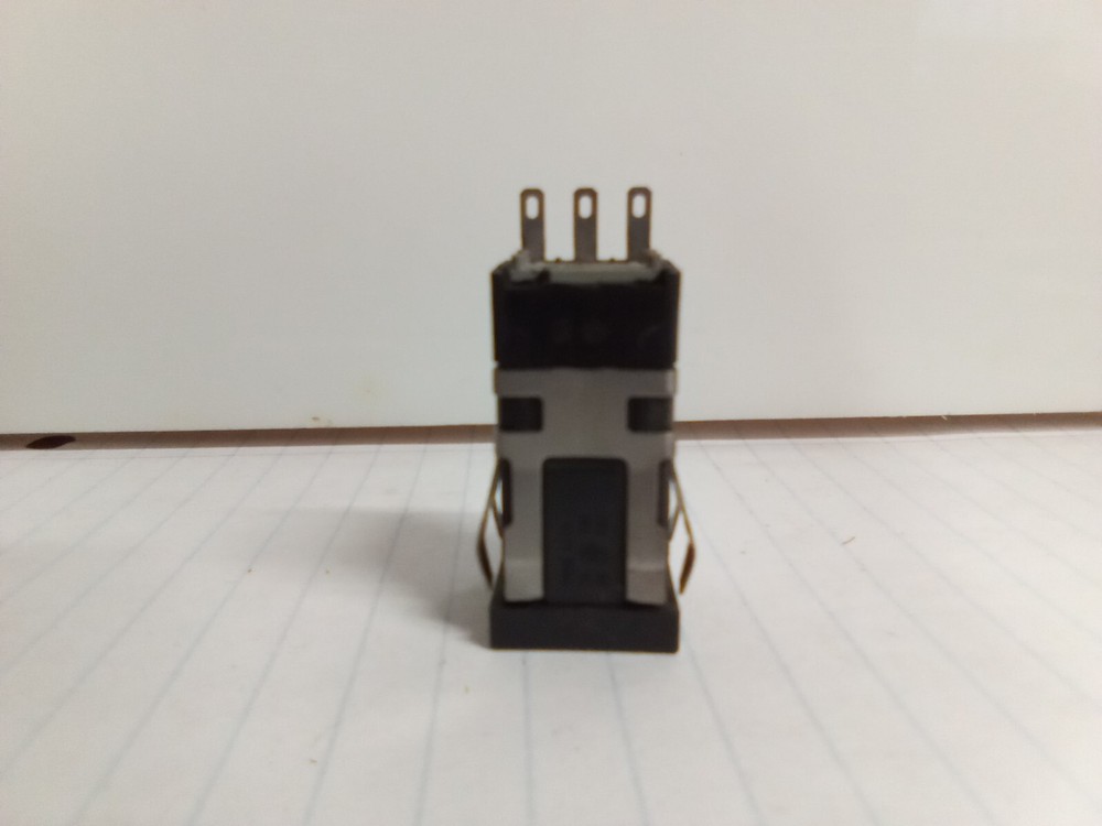 Micro Switch AML20 Series 3-Prong