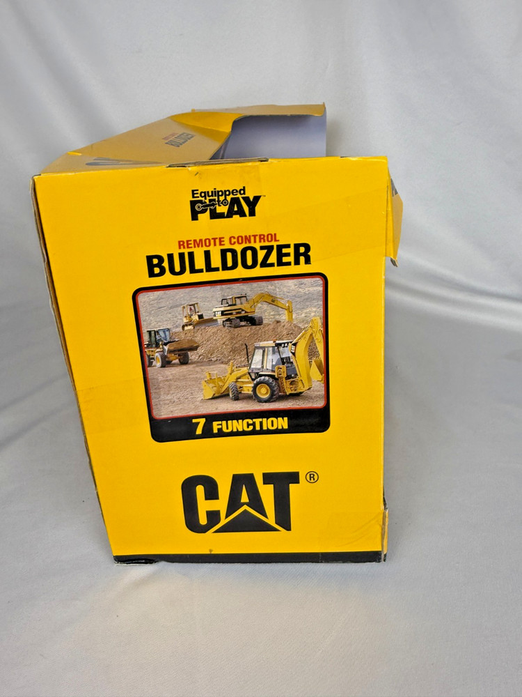 CAT Remote Control Bulĺdozer - 7 Function - #36620 - New