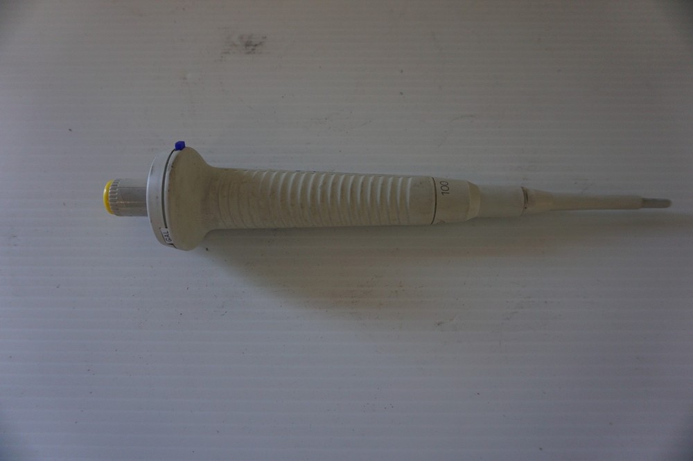 EPPENDORF REFERENCE AUTOCLAVABLE 100 PIPETTE (HLP49)