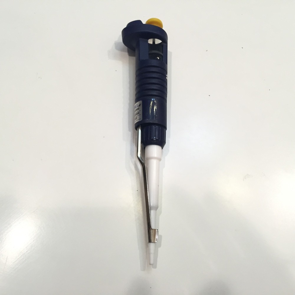 VWR 10-100 Pipettor