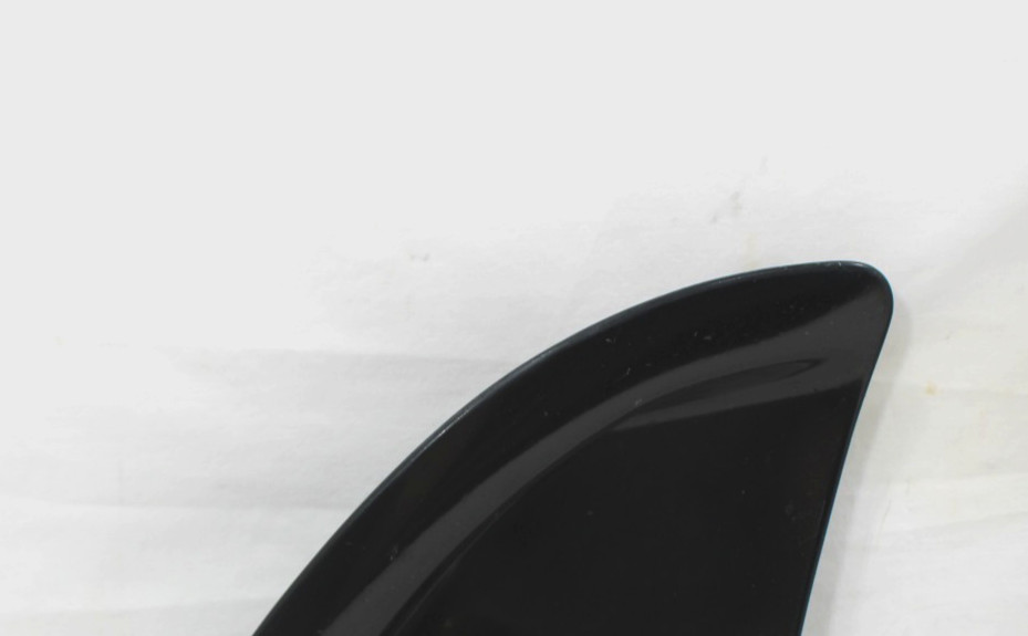 1994-1998 FORD MUSTANG SCOOP INSERT VENT TRIM LEFT & RIGHT QUARTER PANEL BLACK