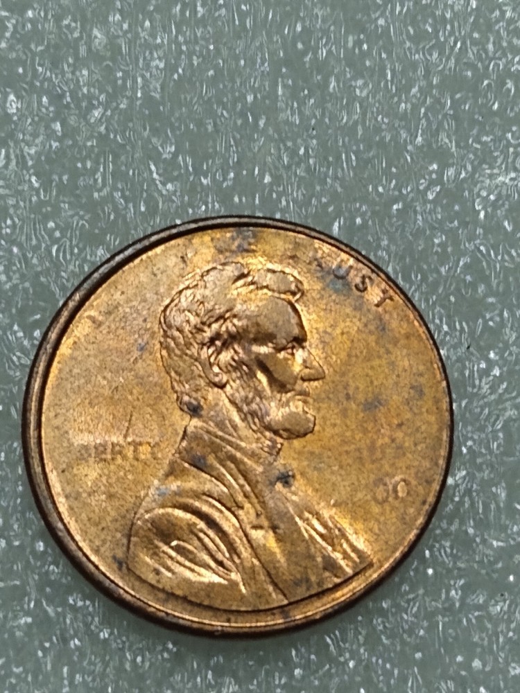 2000 Penny struck through massive grease, date, Cracked Die Error etc.