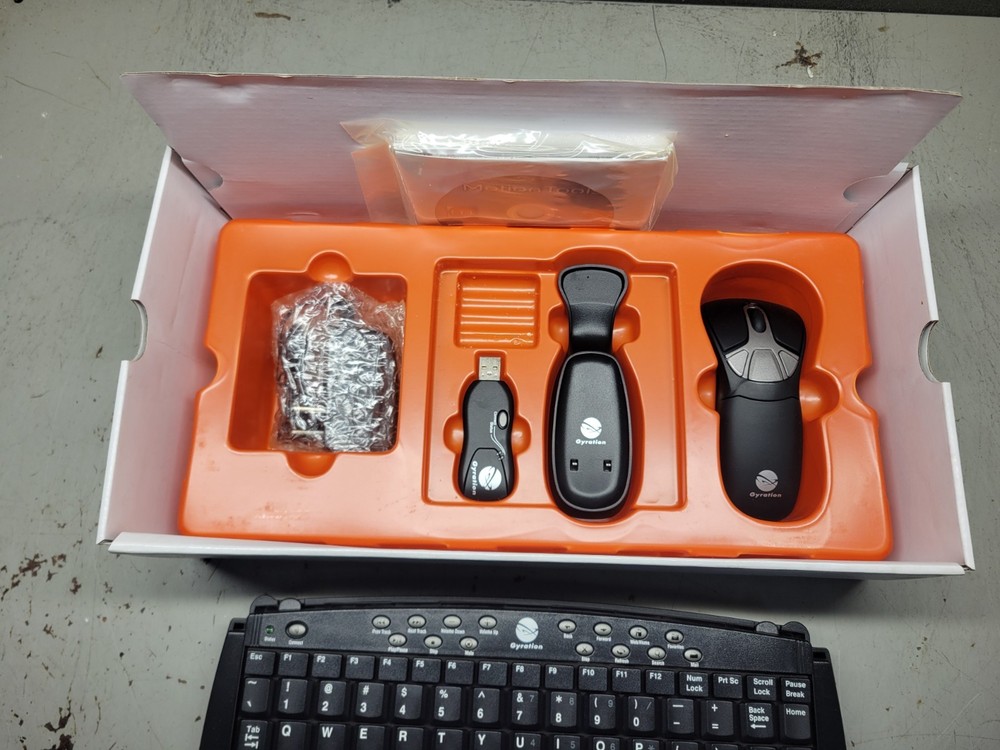 Gyration Air Mouse GO Plus with MotionSense Keyboard