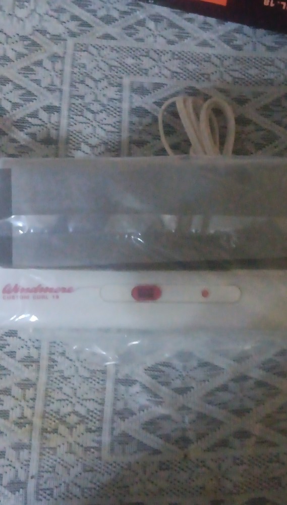 Windmere Custom Curl 18 Hot Rollers Fast Heating Tangle-Free 18 Rollers
