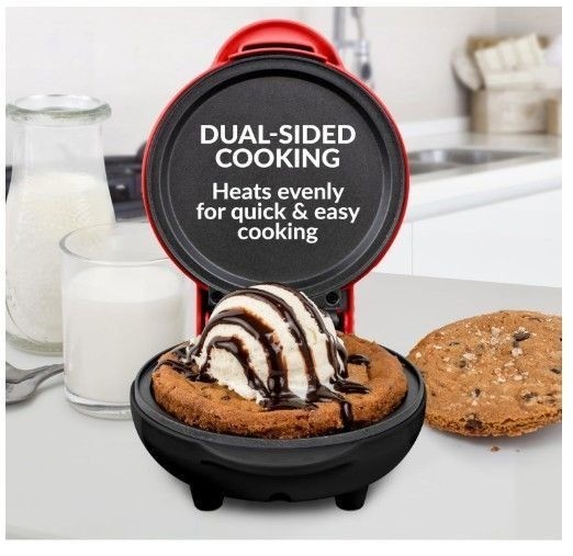MyMimi 550-Watt Red Pancake Griddle