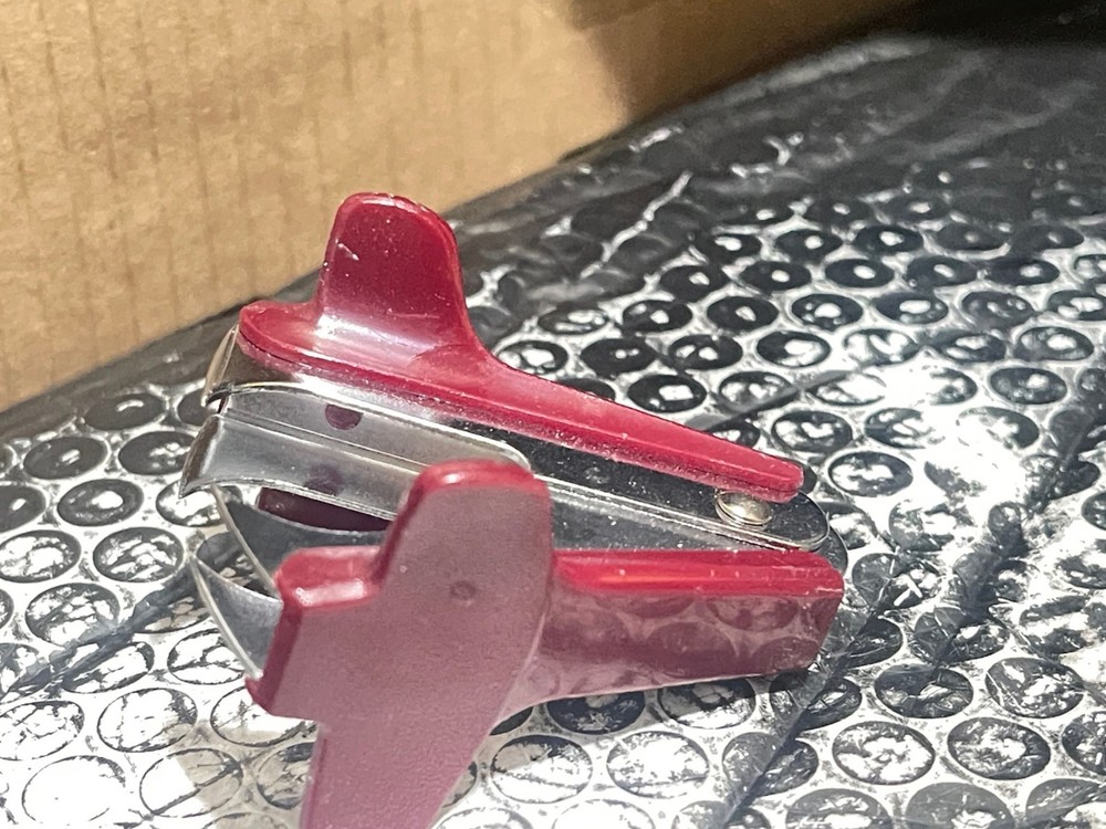 Staple Remover Plastic (M5,5C,K14)