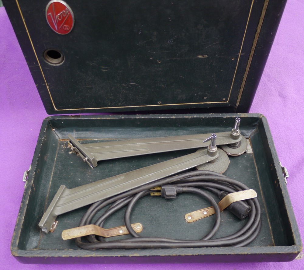 VICTOR 16MM Sound PROJECTOR 65-25