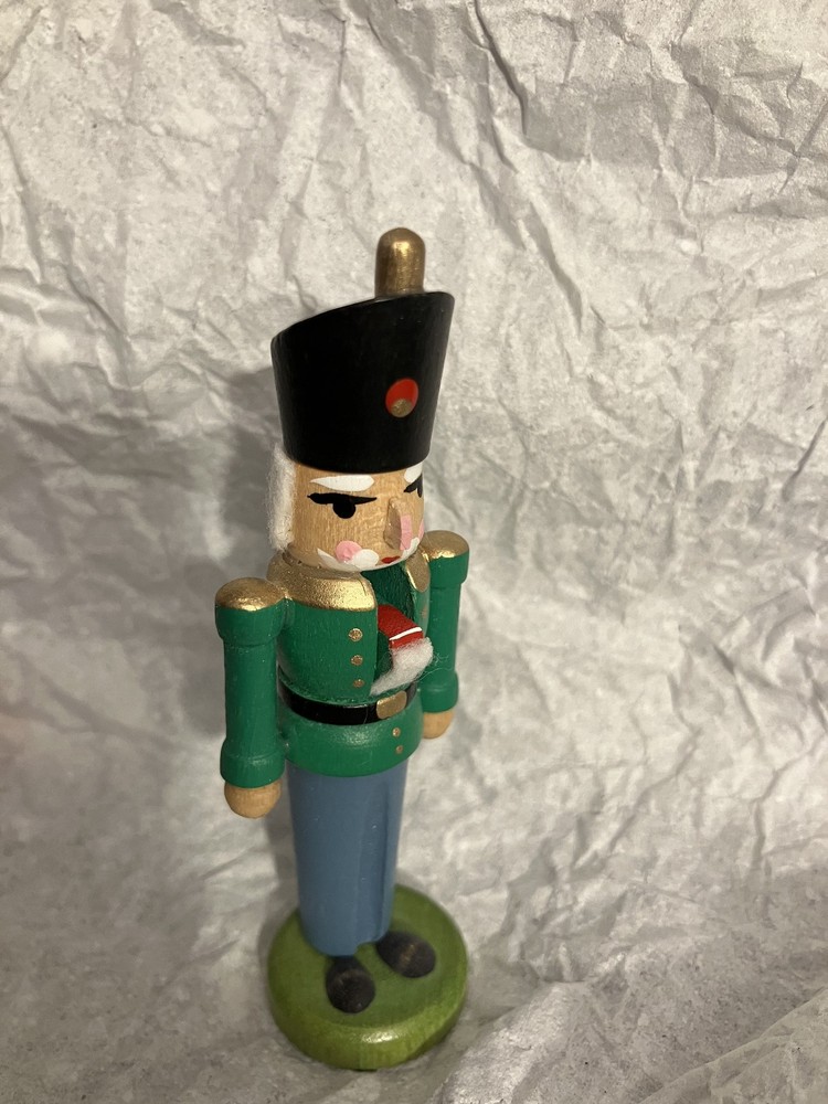 Echte erzgebirgische handarbeit 3" nutcracker