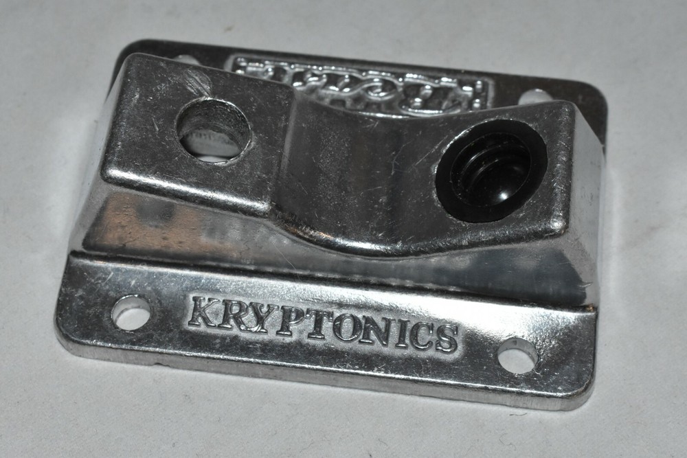 Kryptonics Beast Skateboard wheel bracket mount used