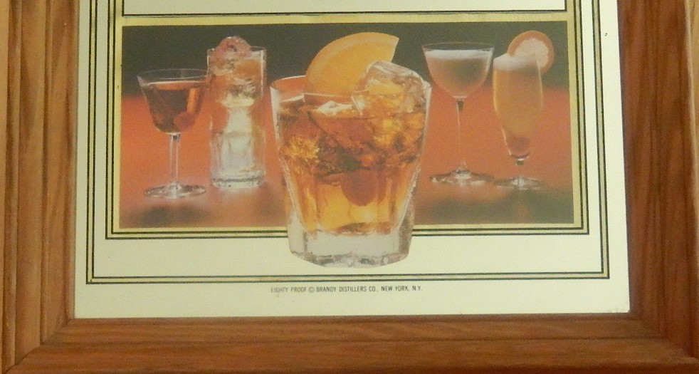 CORONET VSQ Brandy Mirror Sign