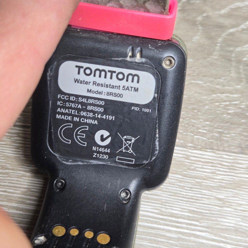 TomTom GPS SmartWatch TomTom Runner 8RS00 Multi-Function + Dock Tested Pink
