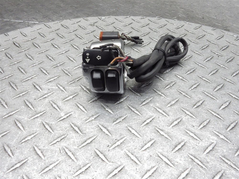 2004 04 Harley Davidson Heritage Softail Classic FLSTCI Right Handlebar Switch