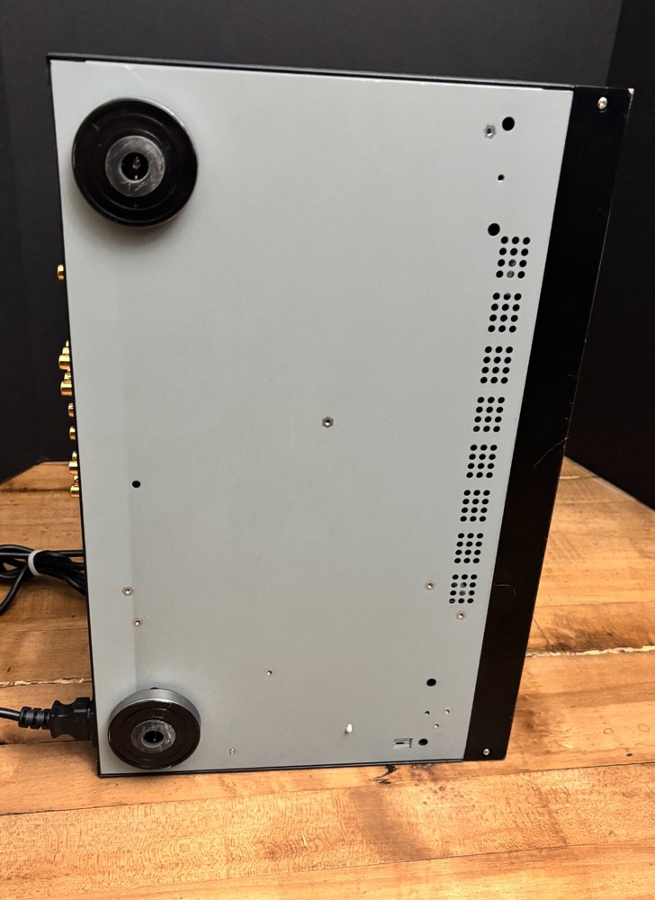 Escient Fireball MX-111 Digital Media Manager (does not power on)