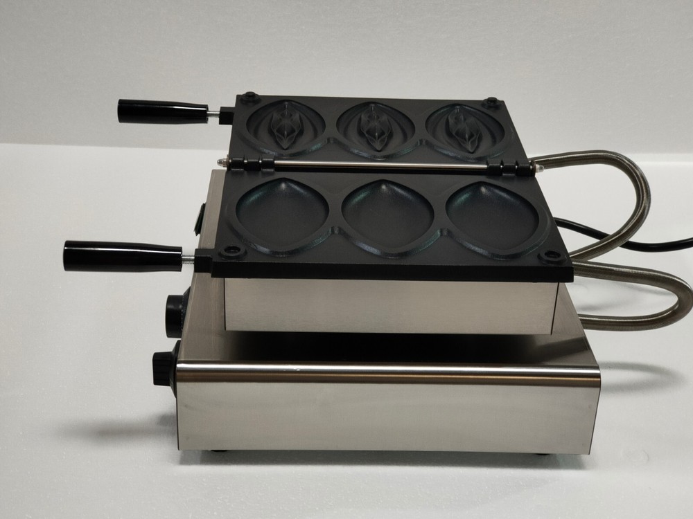 Kolice Commercial Waffle Iron Waffle Maker-Strange Shape,3 Grills