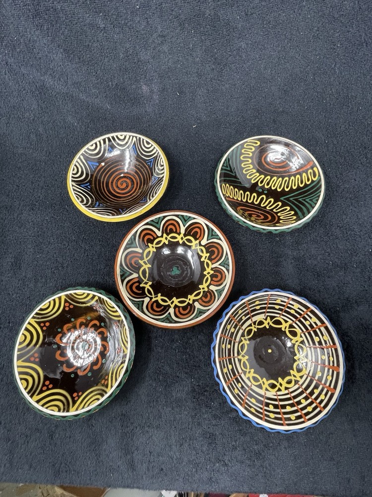 Handerbelt  Germany Ceramic Art Small Bowl Set