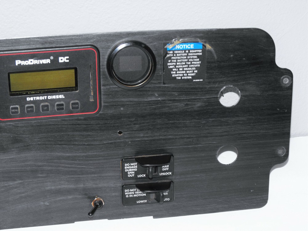 2006 Freightliner Columbia Century Switch Dash Panel