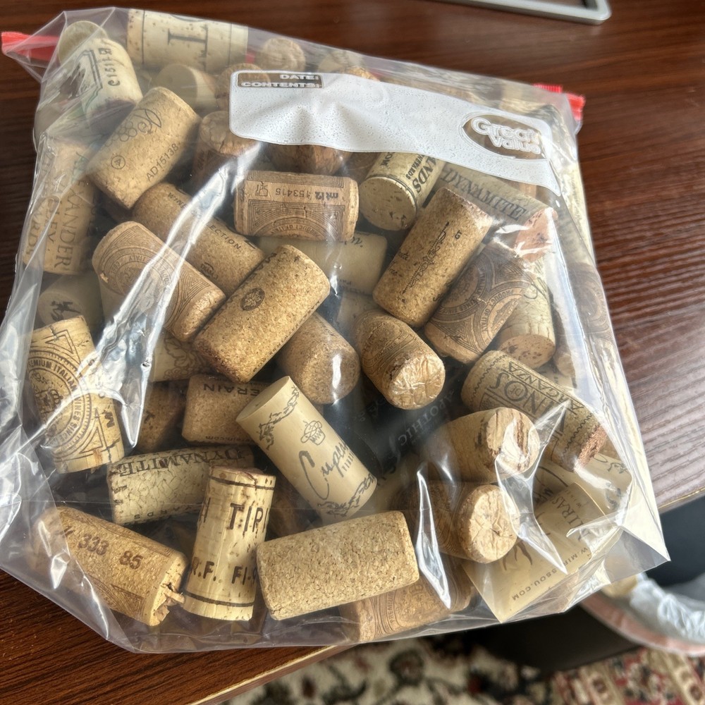 Lot 112 Used Wine Corks