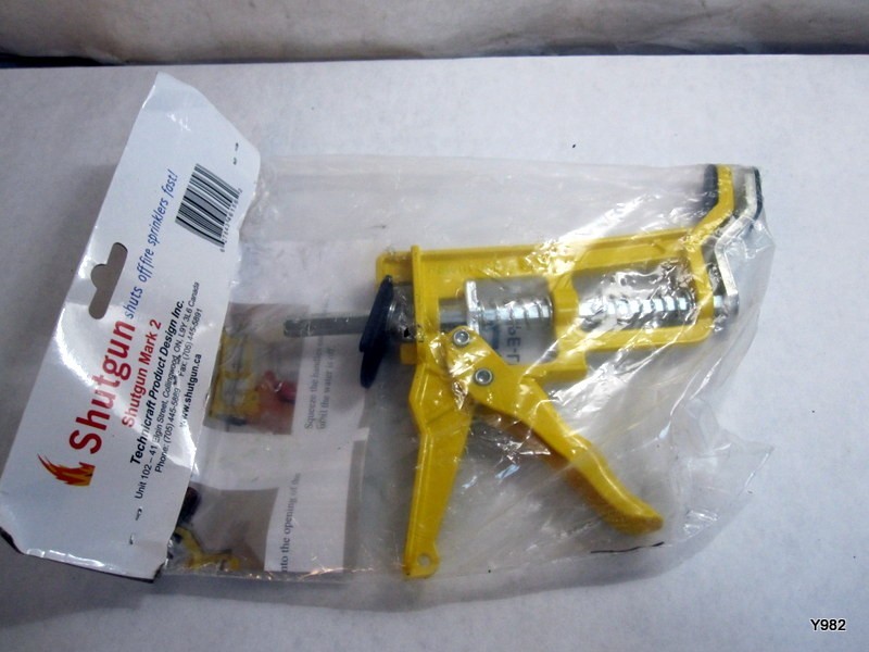 Shutgun Mark 2 Fire shut off an activated fire sprinkler fast.