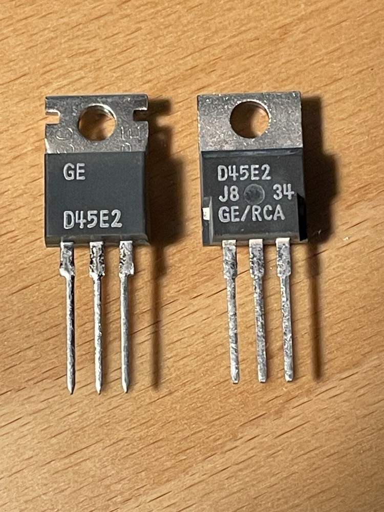 D45E2- PNP Darlington Power Transistor GE / RCA, TO220 .