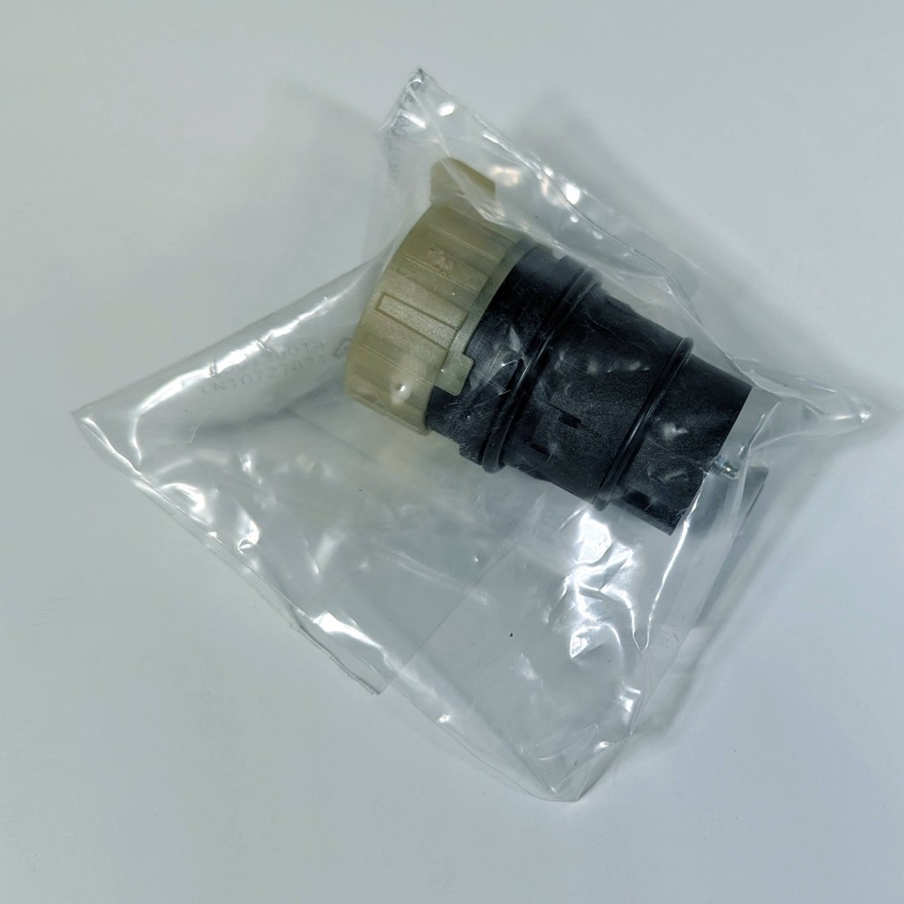 UPDATED Genuine Mercedes E300 08-09 Transmission Connector Data Plug Bushing OEM
