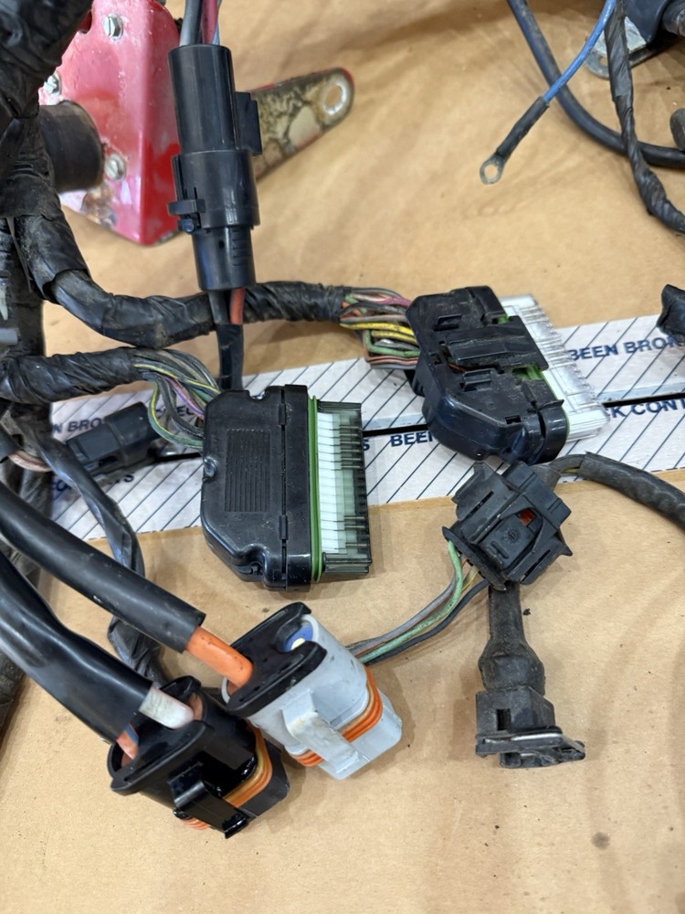 Volvo Penta 5.0 GXI-E engine harness