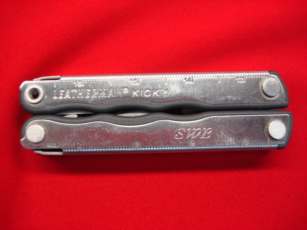 LEATHERMAN KICK MULTI-TOOL - GENUINE WITH 5 TOOLS - PREOWNED BUT VERY NICE COND.