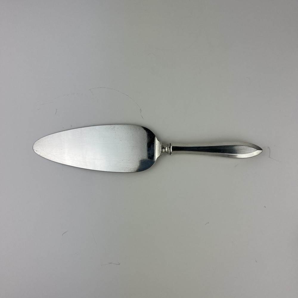 Community Silverplate Cake/Server