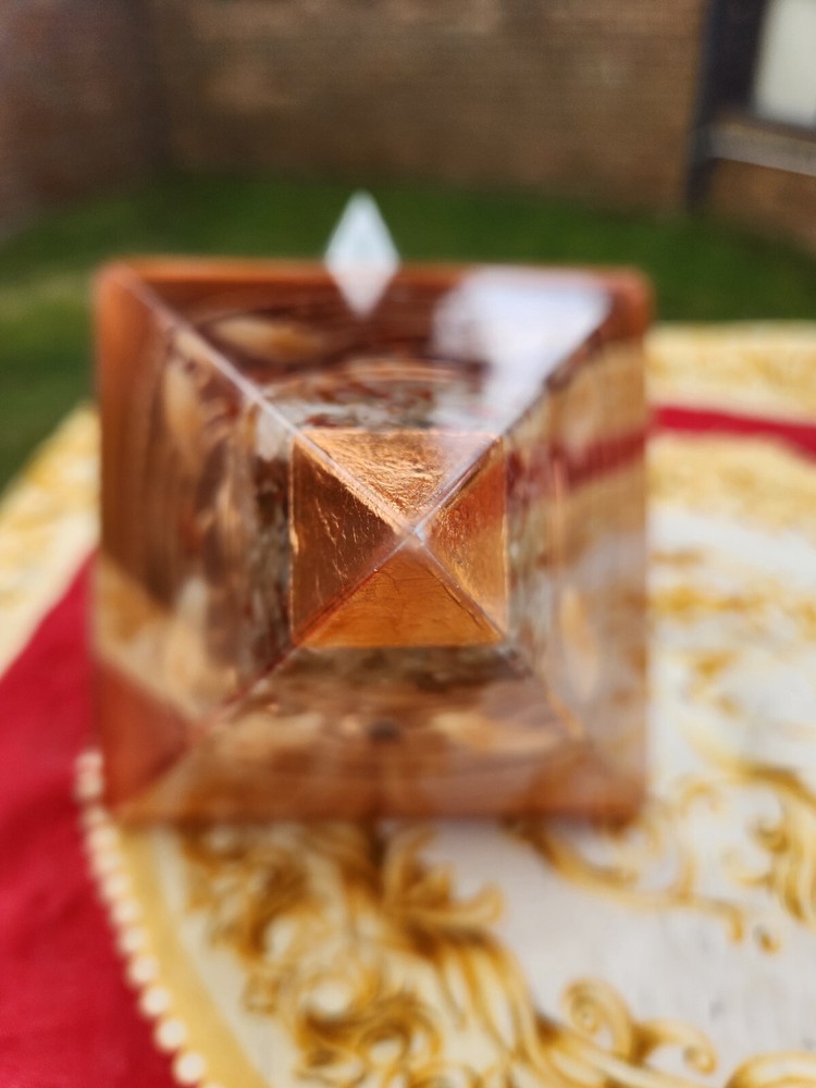 Nubian pyramid with Carnelian and Red Agate