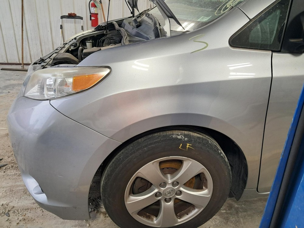 2011-2020 TOYOTA SIENNA Left Fender Left