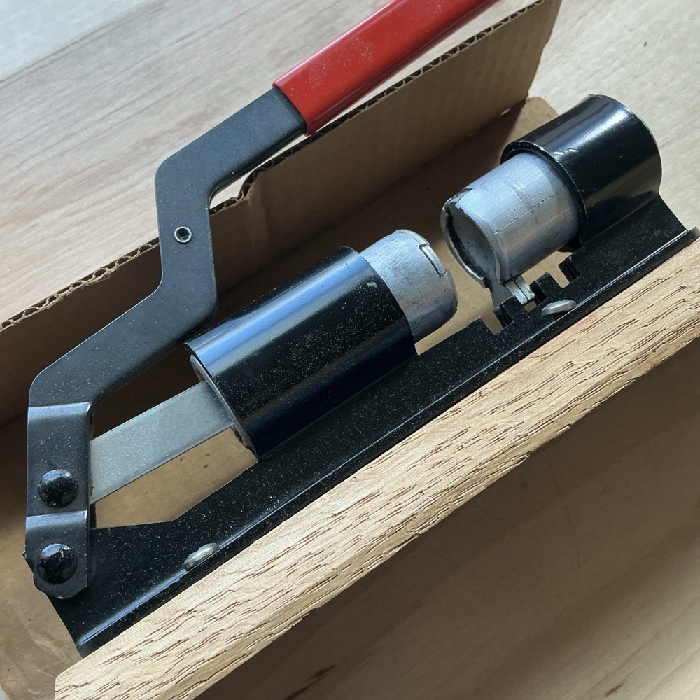 Vintage Gem Dandy Nut Cracker Vantage Nutcracker w/ Original Box