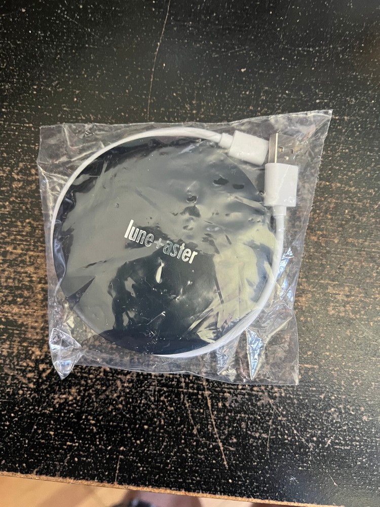 Lune+Aster Rechargeable LED Compact Mirror - NWOB