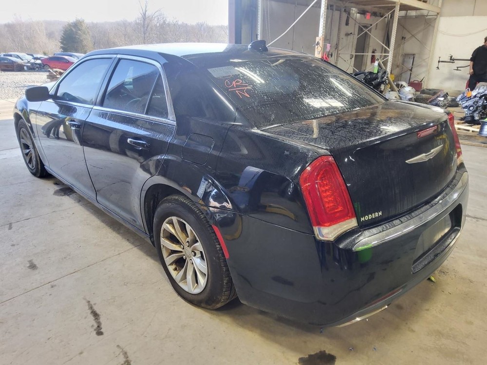 Chrysler 300       2016 Battery Tray 569245