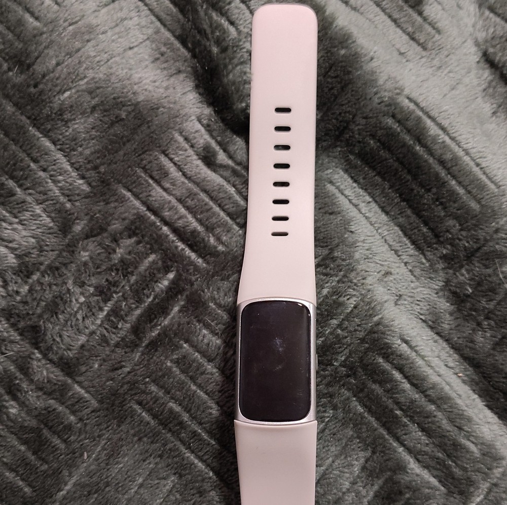 Fitbit Charge 6 Activity Tracker White Plastic Wrist Band