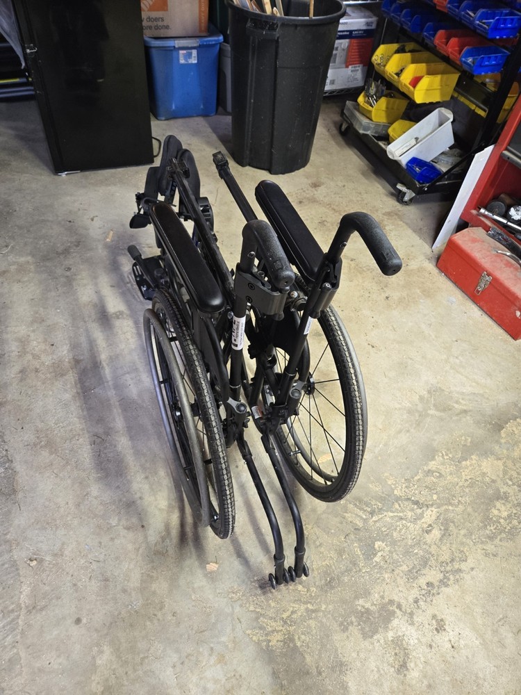 Quickie 2 folding manual wheelchair 20 x 21