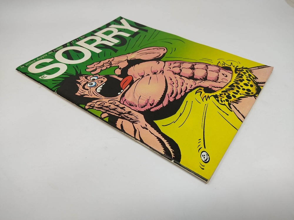 SORRY DOUBLE COMIC BOOK MAGAZINE NO. 11 [Z42-073]