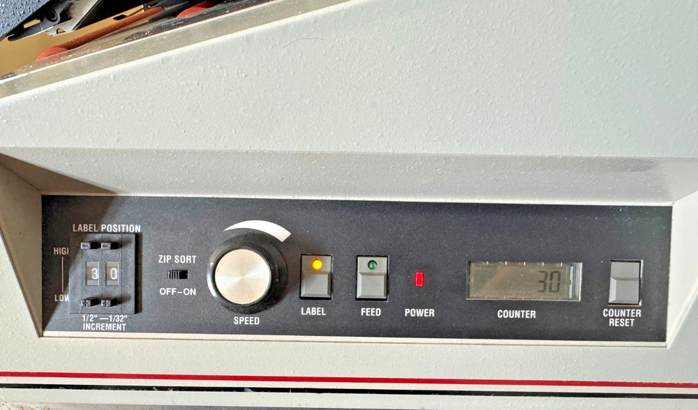 Astro ATS-9300 Automatic Labeling and Tab Machine, New rollers,belts, etc. SEE !