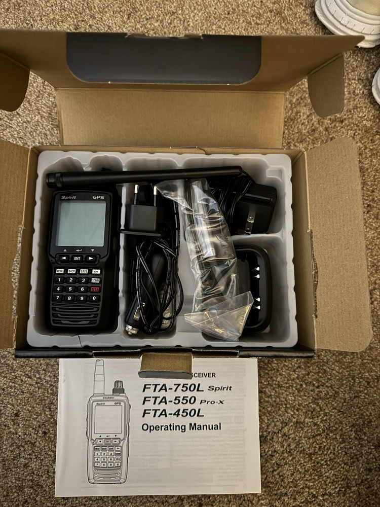 Yaesu FTA-750L Handheld Nav/Com/GPS Transceiver