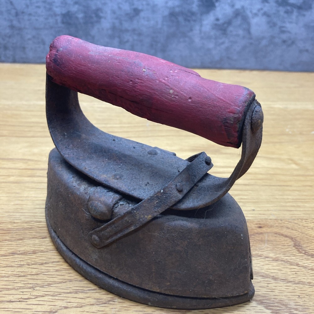 ASBESTOS Cast Iron Sad Iron Wood Handle Removable Top